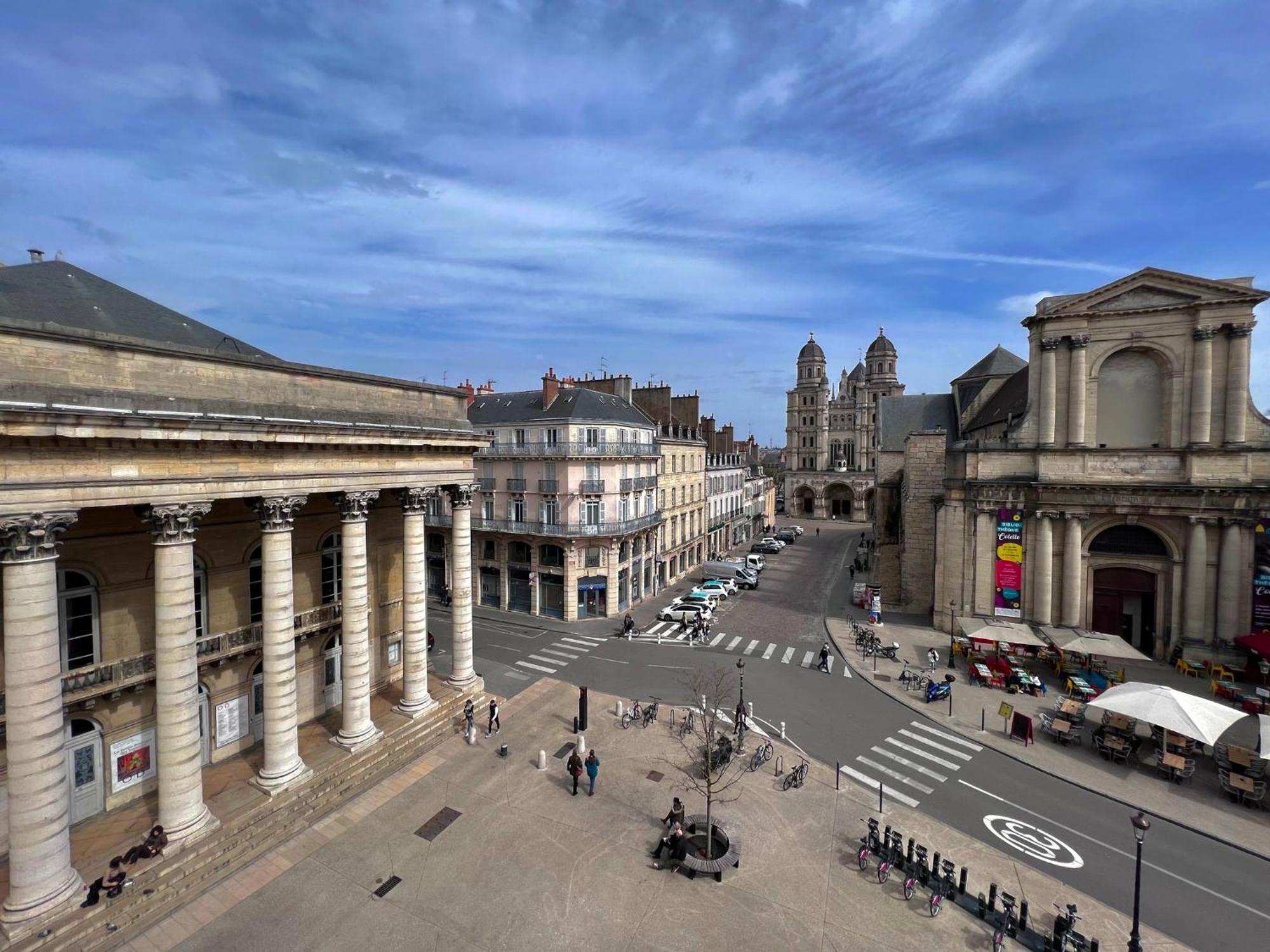 Le Theatre : Centre Historique Apartment Dijon Exterior photo